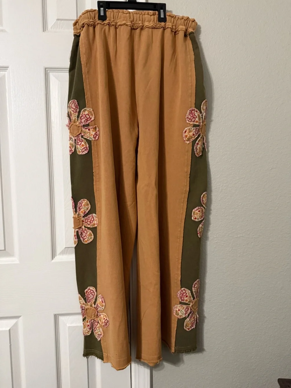 Boho Floral Applique Two-Tone Jogger Pants - Mustard & Olive - Picture 2 of 3